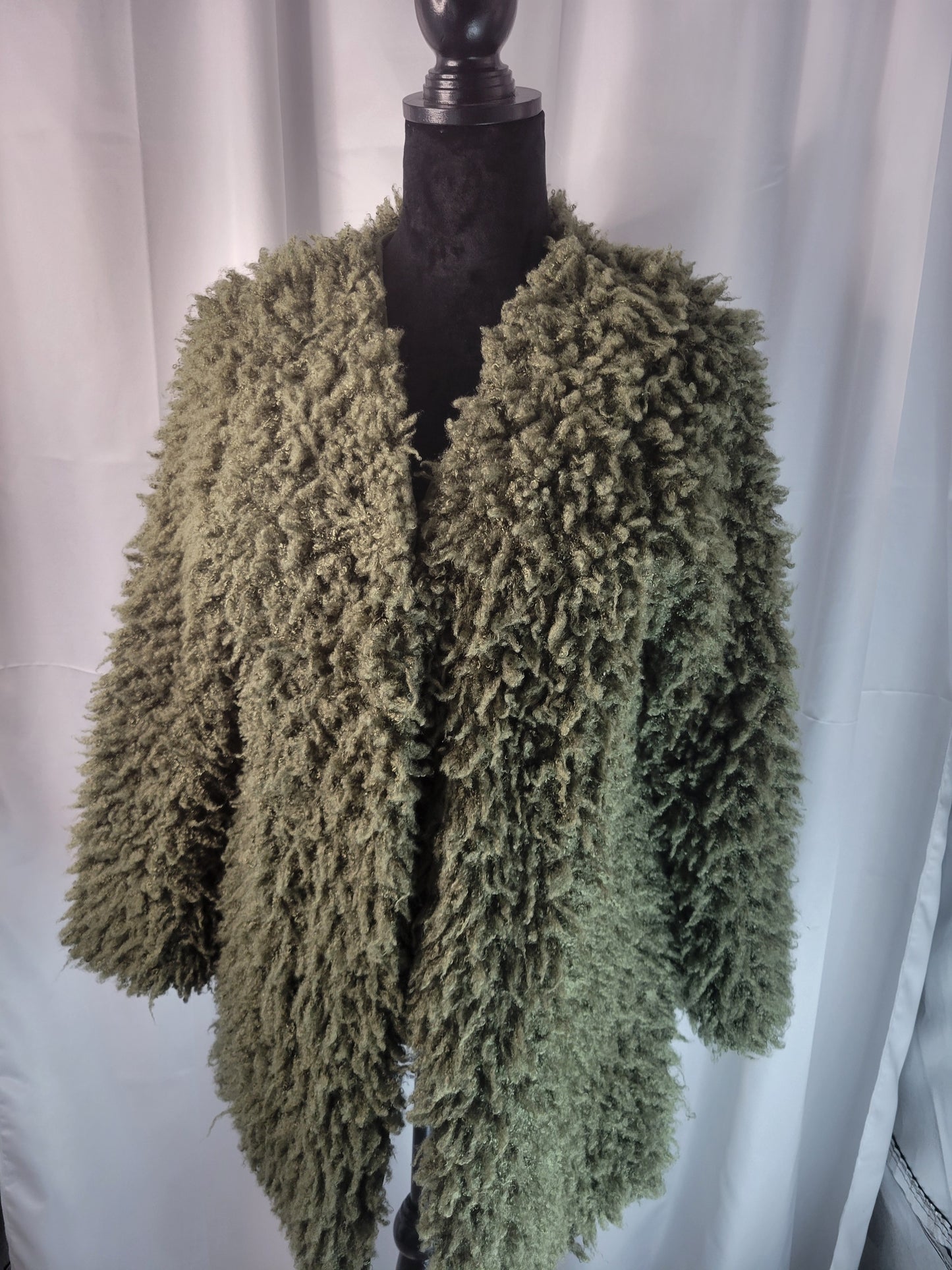 Vertigo Olive Faux Fur Shag Jacket - Size Large
