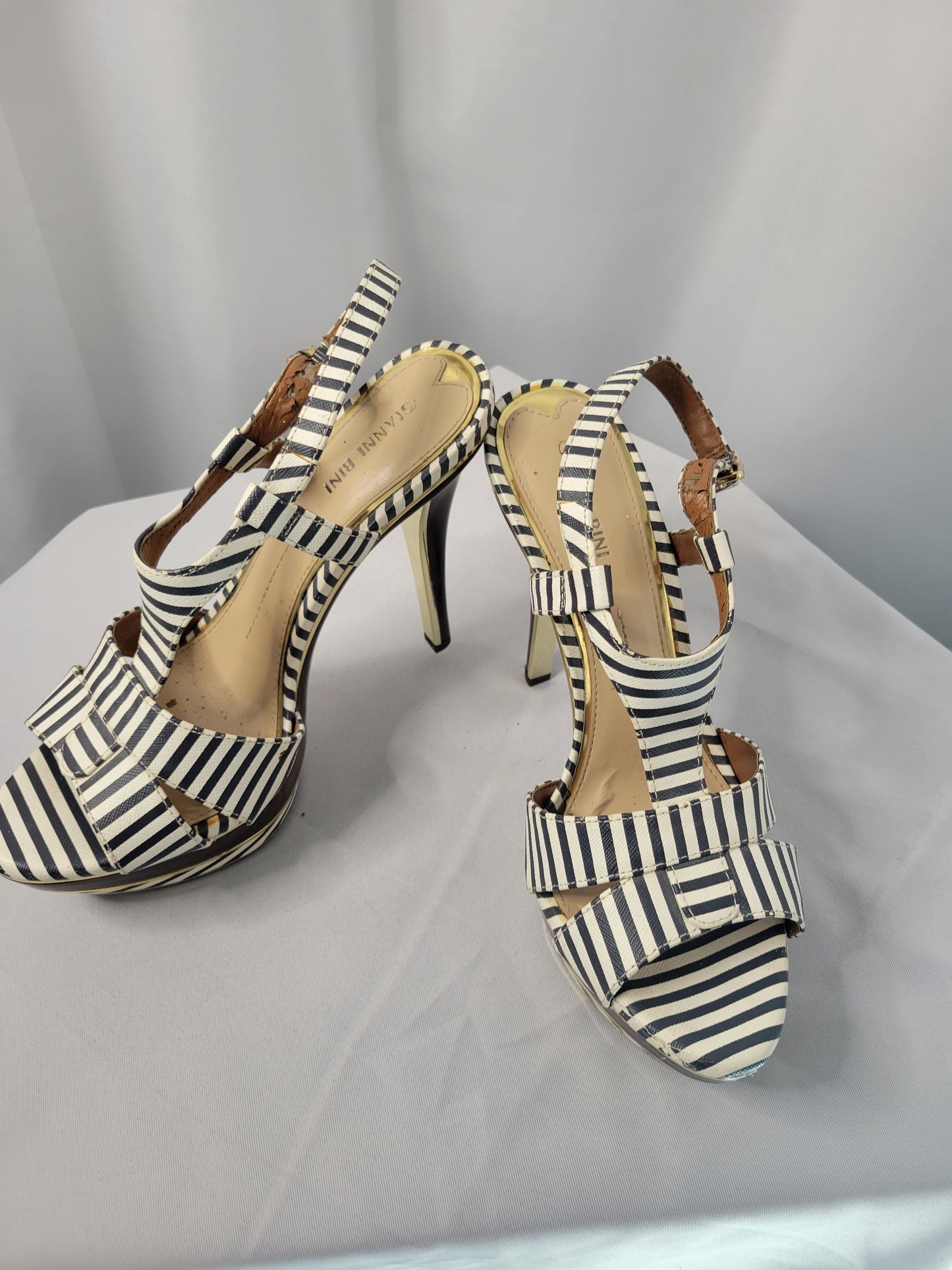 Gianni Bini Navy & White Striped Slingback Platform Heels – Size 8